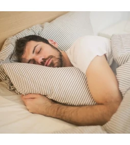 Mi történik a testeddel, ha nem alszol jól? A rossz alvás hatásai és megoldásai