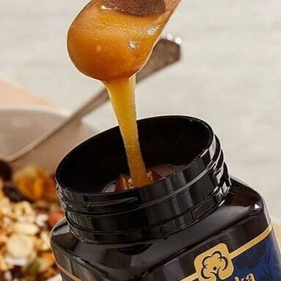 mh manuka mez kozeli maradjegyensulyban