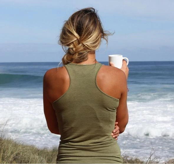 Egészséges barnulás: Táplálék-kiegészítők és Algák a Napvédelemben